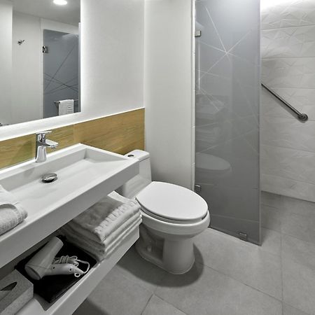 City Express Plus By Marriott Ciudad De Mexico Interlomas Exterior photo